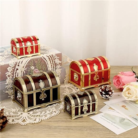 Vintage Metal Jewelry Box Treasure Trinket Chest Small Ring Earrings Gift Holder - Picture 2 of 8